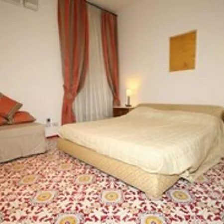 Mura Aurelie Hotel 3*